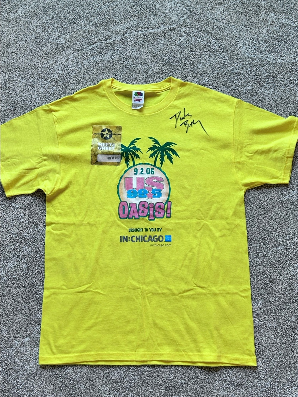 Dierks Bentley Autographed 2006 Meet-n-Greet Yellow Graphic Tee Size L
